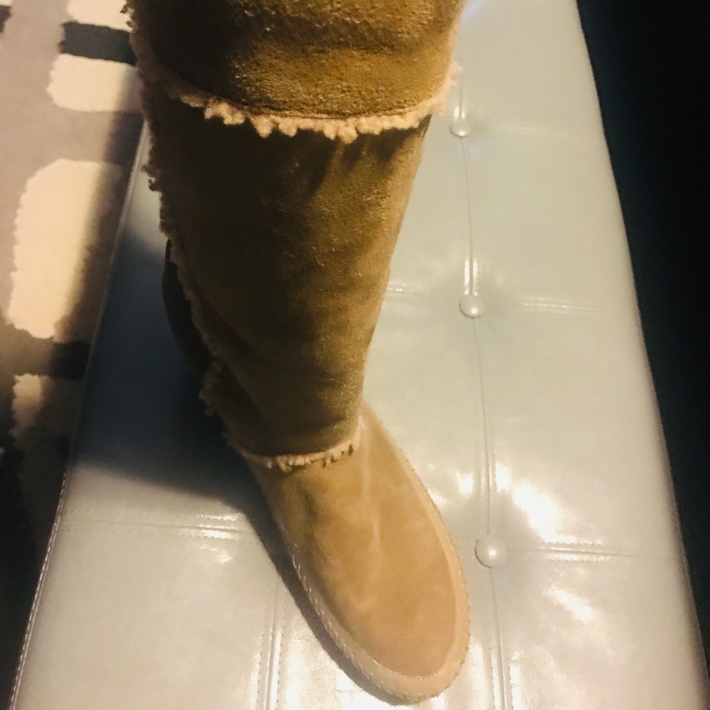 Tory Burch Boots - Picture 2 of 3